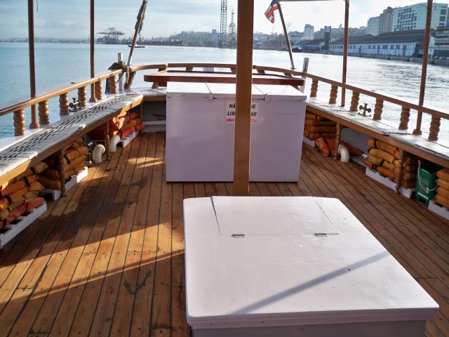 Escuna Lady Carla - Passeios e Aluguel Salvador-BA